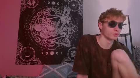 Snapshot of sweathome chatting on February 8, 2026, 4:43 pm sweaties3 online show from February 8, 2026, 4:43 pm