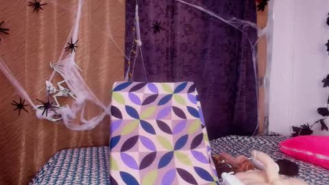 Debora  online show from October 27, 2025, 11:58 am