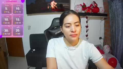 Snapshot of sweet10salome chatting on September 22, 2025, 9:28 pm sweet10salome online show from September 22, 2025, 9:28 pm