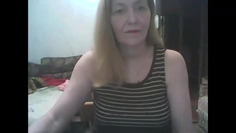 Snapshot of sweet4blonde67 chatting on September 11, 2025, 11:43 am sweet4blonde67 online show from September 11, 2025, 11:43 am