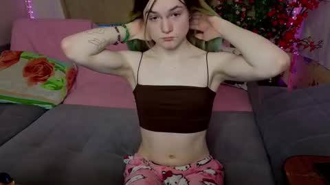 Snapshot of sweet4t chatting on February 18, 2026, 7:04 am Haeyang Torry online show from February 18, 2026, 7:04 am