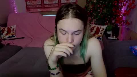 Snapshot of sweet4t chatting on March 2, 2026, 7:09 am Haeyang Torry online show from March 2, 2026, 7:09 am