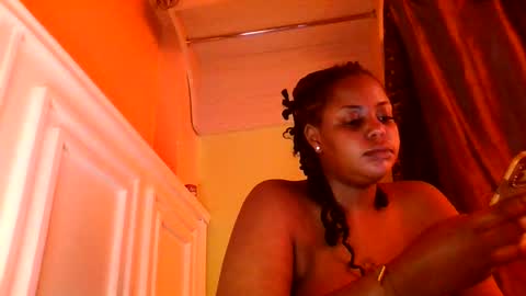 sweet52537 online show from February 26, 2026, 11:09 am