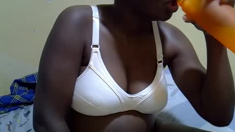 Cecee online show from January 16, 2026, 3:32 am