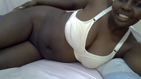 Snapshot of sweet_0012 chatting on July 25, 2026, 5:43 pm Cecee online show from July 25, 2026, 5:43 pm