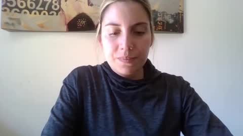 Snapshot of sweet__alana chatting on October 17, 2025, 6:43 pm Sweet alana online show from October 17, 2025, 6:43 pm