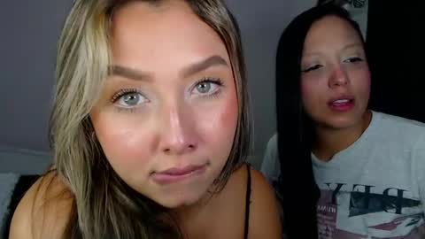 Snapshot of sweet__pink chatting on April 24, 2026, 1:30 am Taty online show from April 24, 2026, 1:30 am
