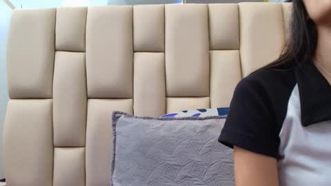 Amye  online show from November 13, 2025, 7:13 pm