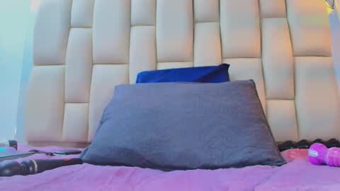 Amye  online show from February 6, 2026, 7:50 pm