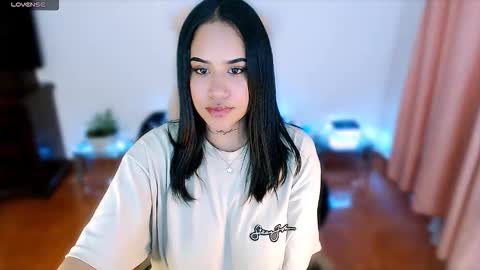 Stephanie online show from November 14, 2025, 10:07 pm