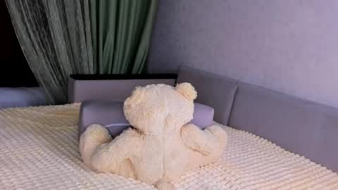 Alice online show from April 15, 2026, 7:58 pm