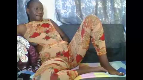 bella online show from December 1, 2025, 6:29 am