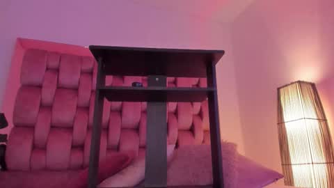 Chelsy  online show from November 24, 2025, 12:16 pm