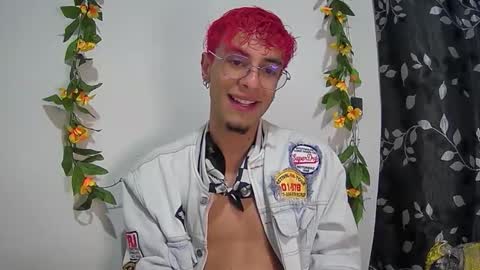 Snapshot of sweet_boy2224 chatting on November 28, 2025, 1:30 am sweet_boy2224 online show from November 28, 2025, 1:30 am