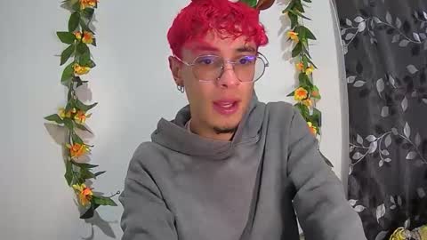 Snapshot of sweet_boy2224 chatting on November 29, 2025, 5:16 pm sweet_boy2224 online show from November 29, 2025, 5:16 pm