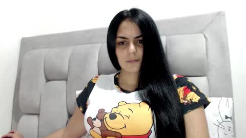 dulce online show from November 2, 2025, 3:53 am