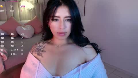 Camila online show from April 21, 2026, 1:42 am