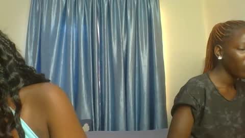 Camila online show from January 17, 2026, 1:49 pm