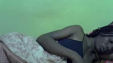 sweet_candie01 online show from March 6, 2026, 4:20 am