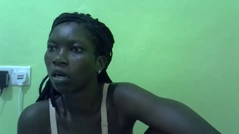 sweet_cherie1 online show from March 27, 2026, 8:37 am