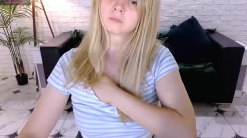 Emily online show from October 4, 2025, 6:22 am