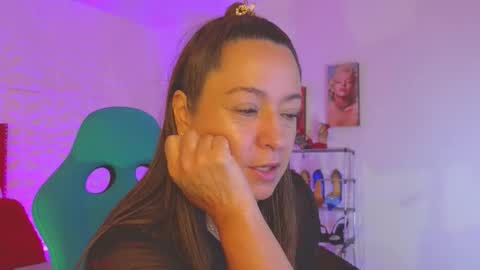 Snapshot of sweet_evans___ chatting on October 4, 2025, 4:54 am Sweet Evans online show from October 4, 2025, 4:54 am