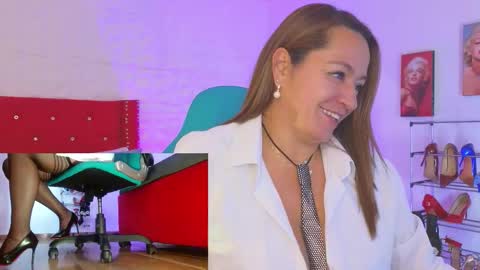 Snapshot of sweet_evans___ chatting on October 7, 2025, 3:36 am Sweet Evans online show from October 7, 2025, 3:36 am