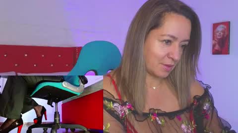 Snapshot of sweet_evans___ chatting on October 15, 2025, 3:28 am Sweet Evans online show from October 15, 2025, 3:28 am