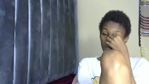 sweet_freaky online show from April 15, 2026, 6:42 am