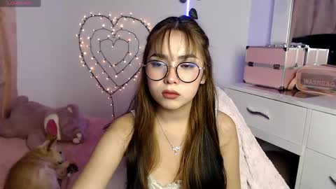 Snapshot of sweet_hannaah chatting on May 4, 2026, 4:52 am Hannah online show from May 4, 2026, 4:52 am