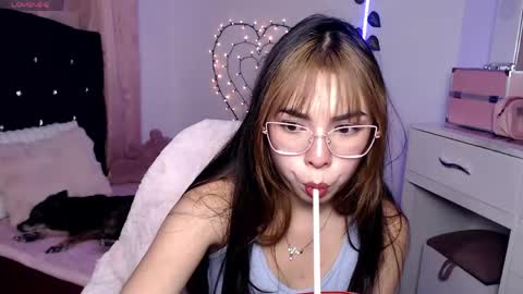 Snapshot of sweet_hannaah chatting on May 26, 2026, 2:51 am Hannah online show from May 26, 2026, 2:51 am