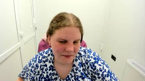 Karla online show from June 18, 2026, 12:31 pm