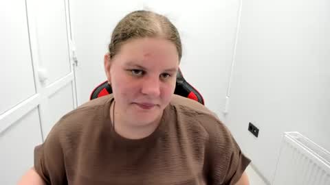 Karla online show from June 20, 2026, 12:19 pm