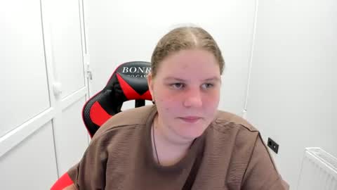 Karla online show from June 22, 2026, 12:57 pm