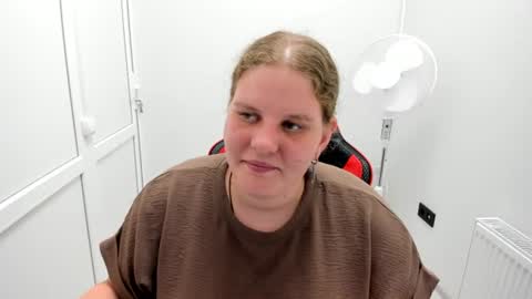 Karla online show from July 16, 2026, 2:45 pm
