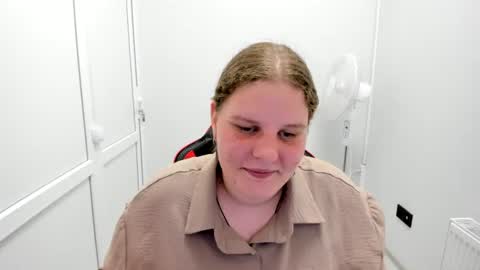 Karla online show from July 20, 2026, 1:57 pm