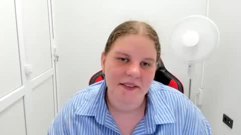 Karla online show from August 5, 2026, 3:26 pm