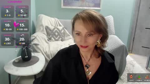 Helen online show from September 30, 2025, 5:45 am