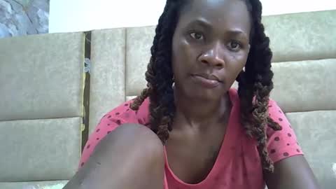 Snapshot of sweet_lady020 chatting on October 28, 2025, 10:30 am sweet_lady020 online show from October 28, 2025, 10:30 am