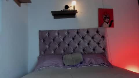 Hi Im Lia Your dreams came true  online show from October 31, 2025, 2:18 pm