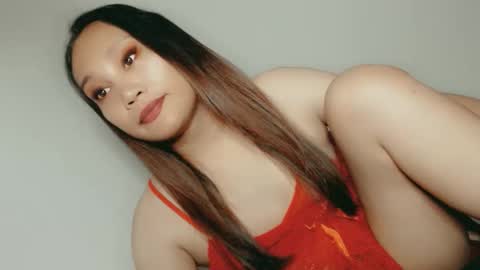 SWEET LOVE online show from May 9, 2026, 10:42 am