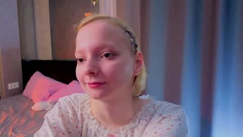 Lana online show from April 27, 2026, 4:16 pm