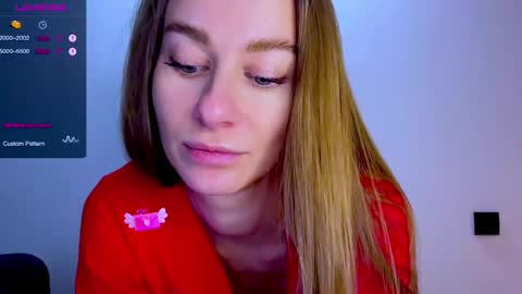 Mia online show from April 14, 2026, 11:38 am