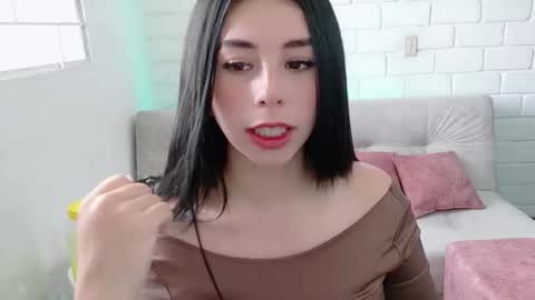 Sweet  Mia online show from October 9, 2025, 4:38 pm