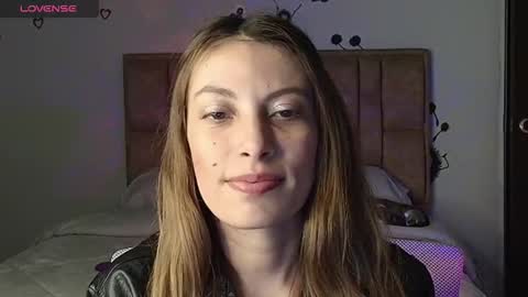 sweet_moon_v_ online show from January 11, 2026, 12:48 am