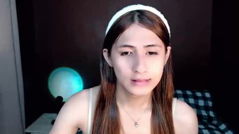sweet_paprikaxx online show from August 6, 2026, 3:47 pm