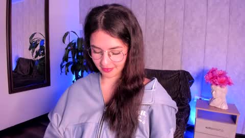 Sweet online show from May 22, 2026, 12:55 pm