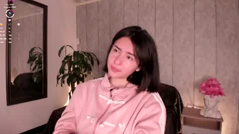 Sweet online show from June 12, 2026, 11:09 am