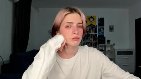 kira online show from March 10, 2026, 6:46 pm