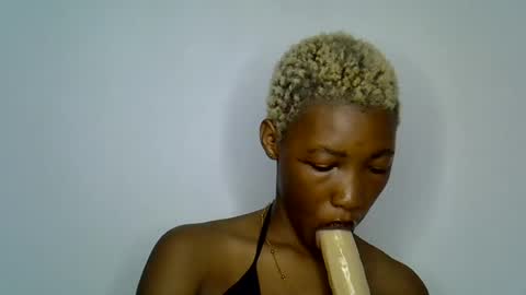 sweet girl online show from June 27, 2026, 5:56 am